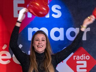 Dansen en springen tijdens de derde dag van de Top 2000