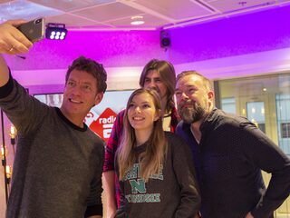 Hannah Mae speelt ex-TopSong 'Back To You' live