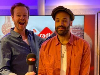 Alain Clark wilde bank niet af voordat hij nieuw nummer had