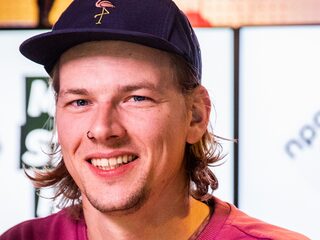 Meer dan 180 radiostations draaien 'You'll Never Walk Alone'