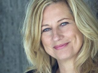 Actrice Carine Crutzen kreeg tijdens een reis in Nieuw Zeeland een thuis aangeboden bij de Maori