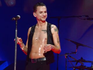 Depeche Mode verbluft met liveversie van 'Enjoy The Silence' in Berlijn