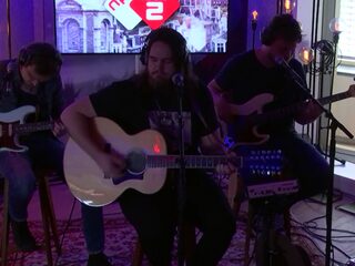 Voltage speelt ex-TopSong live bij Stenders Platenbonanza
