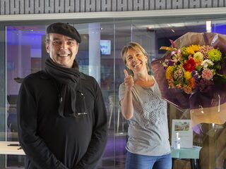 Luisteraar Paul rijdt 93 km om Carmen te verrassen