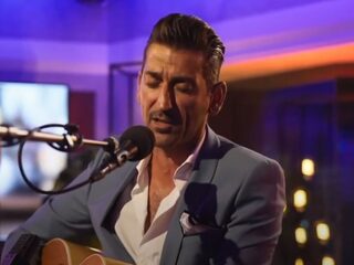 Danny Vera gaf intiem miniconcert tijdens Muziekcafé