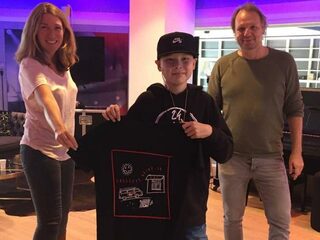 Zieke Seven (11) ontwerpt crewshirt NPO Radio 2 Collecte Drive-in