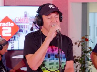Edwin Evers speelt eerste solosingle live in Jan-Willem Start Op!