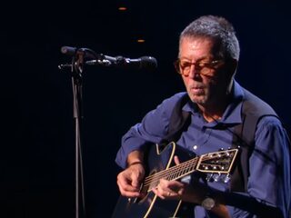 Eric Clapton trakteert publiek op intieme versie van 'Layla'
