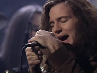 Pearl Jam plaatst volledige MTV Unplugged-show op YouTube