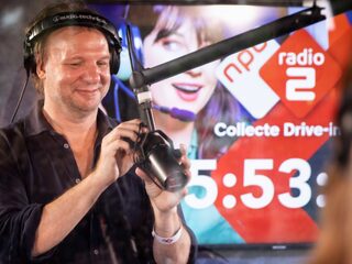 Wouter, Frank, Rob en Caroline loodsen je door de vergeten jaren negentig