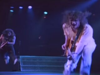 Energie spat van het podium tijdens liveoptreden Van Halen in 1992