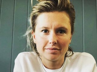 Els overleefde een schipbreuk en schreef er een boek over