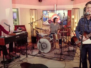 DeWolff speelt ex-TopSong live in Jan-Willem Start Op