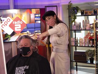 Eén van de eerste knipbeurten live in Jan-Willem Start Op