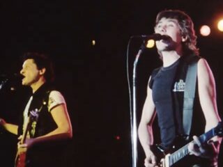 Leo Blokhuis brengt eerbetoon aan Golden Earring met vintage archiefbeeld