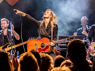 Ilse DeLange grijpt naar TopSong met single I Will Help You
