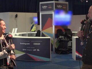 Medewerker delegatiebalie Christina: 'Er wordt het meest gevraagd naar wifi'