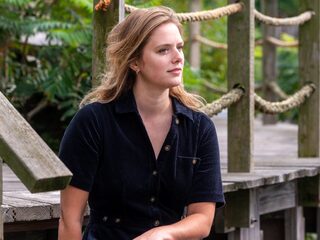 Maaike Ouboter over de liefdevolle betekenis van nieuwe single Doe Mij Maar Het Verdriet