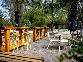 Horecaondernemers lopen tienduizenden euro's mis door verboden schermen EK