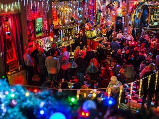 Reserveer vanaf vrijdag 9 december 10.00 uur hier kaarten voor het Top 2000 Café