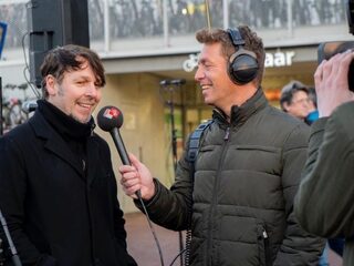 3JS spelen 'Het Dorp' van Wim Sonneveld bij de Stembus