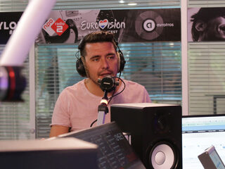 Bart & Jan Smit spreken codewoord commentaar Songfestival af