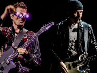 The Edge helpt Muse in 2010 met U2-cover