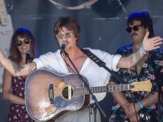 Livesessie vanaf Concert At SEA: Son Mieux