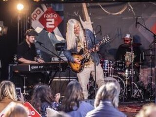 Livesessie vanaf North Sea Jazz: Young Gun Silver Fox