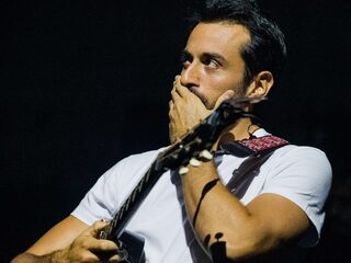 Dotan ontroerd door ovationeel applaus in Paradiso