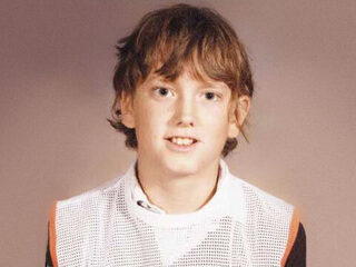 Herken jij deze artiesten aan hun jeugdfoto's?