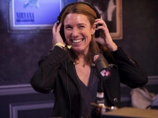 Welke band maakt een metalversie van 'We zullen doorgaan'?