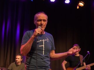 Bellen met Stef Bos: "Het lied kreeg een heel andere lading"