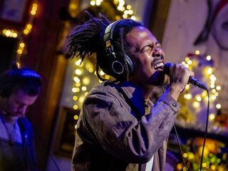 Jeangu Macrooy over nieuw songfestivalnummer: 'Ik ben heel benieuwd naar de reacties'