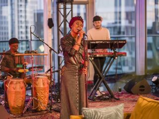 Ntjam Rosie maakt indruk op NPO Radio 2 Soul Night Live