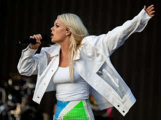 Davina Michelle maakt themalied Grand Prix Zandvoort