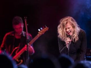 Het optreden van Ilse DeLange bij Muziekcafé