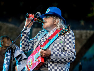 Normaal-hit 'Oerend Hard' binnenkort ook als strip te lezen