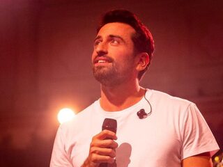 Dotan stelt Noord-Amerikaanse tour uit