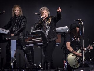 Bon Jovi deelt details nieuw album