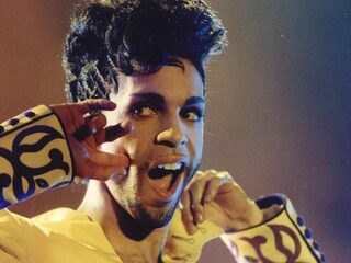 Luister naar onuitgebrachte track van Prince
