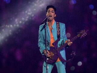 Memoires Prince toont echte mens achter de wandelende legende