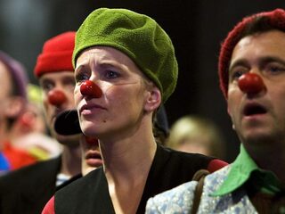 Cliniclown Bas speelt nu voor kinderen via een app