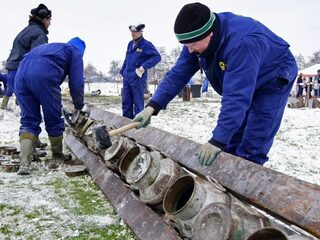 Mooi Wark maakt nummer over veilig carbidschieten