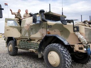 Nederland laat haar Afghaanse tolken in de steek: 'De Taliban ziet tolken als verraders'