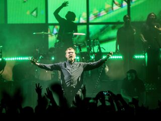 Gorillaz spelen nieuw nummer 'Hollywood' live