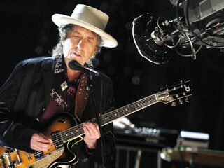 Bob Dylan brengt niet eerder uitgebrachte nummers met Johnny Cash uit