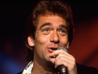 Huey Lewis & The News komt voor het eerst in tien jaar met nieuw materiaal