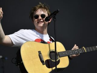 Lewis Capaldi raakt gevoelige snaar met nieuwe TopSong