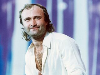 Dit enorme Jezusbeeld lijkt wel érg veel op Phil Collins
